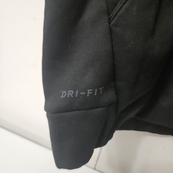 Nike Men's Black and Gray Pullover Hoodie! - Picture 6 of 7